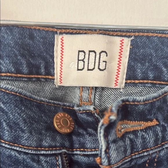 BDG High Waisted Cowboy Jean Womens Size 30 Dark Blue - Picture 2 of 4